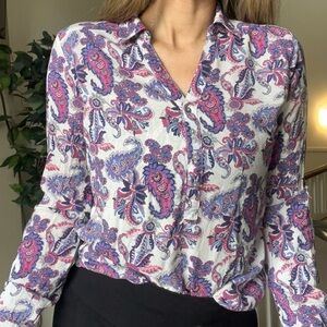 University Club Collection Colorful Pattern V Neckline Blouse Top Size S